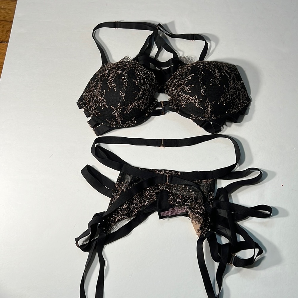 NWT VS strappy bra and garter set, size 36B